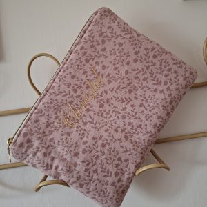 Pochette pour tablette personnalisée – brodée